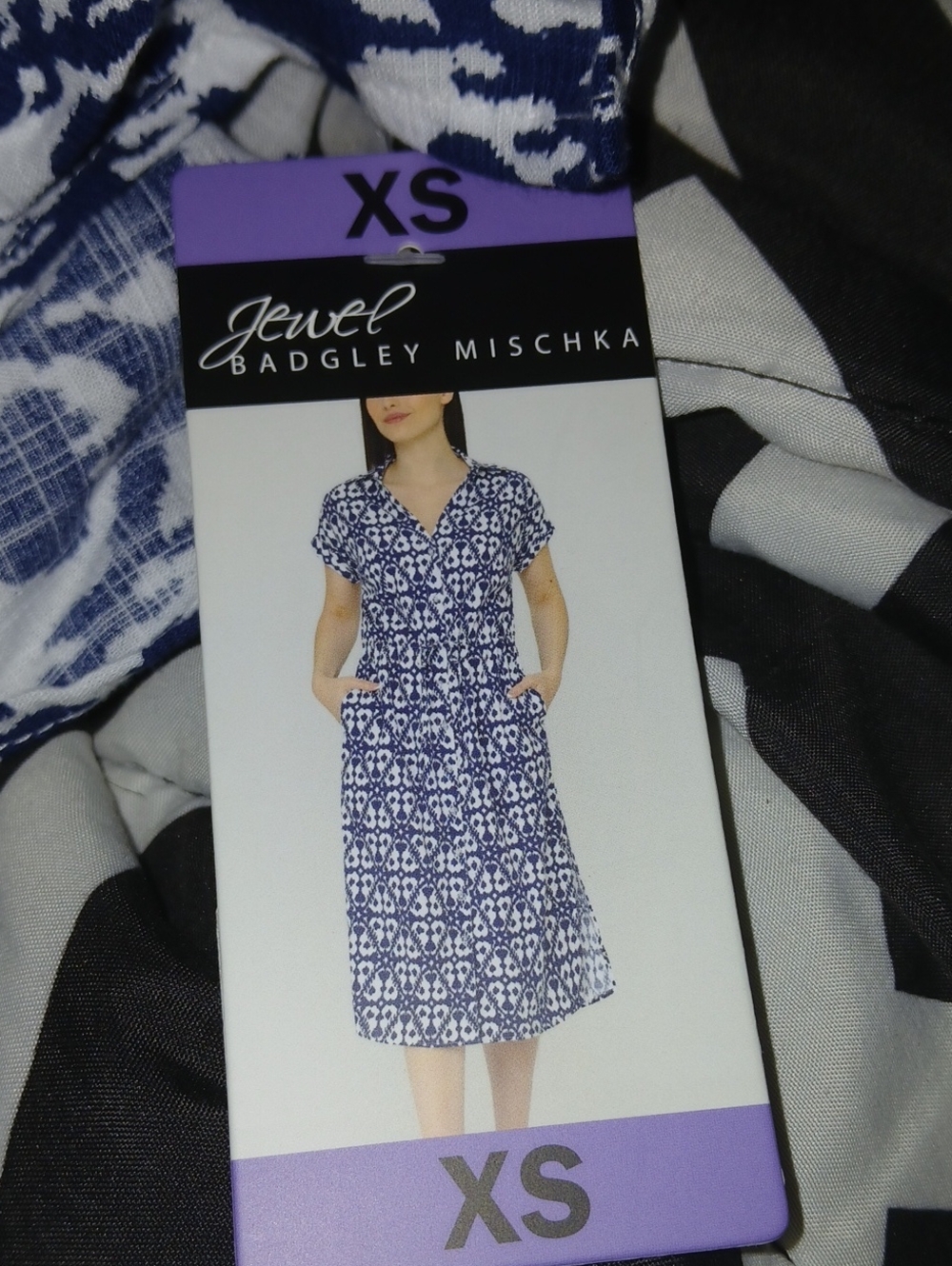 Jewel Badgley Mischka Navy and White Printed V-Neck Dress - Picture 1 of 3
